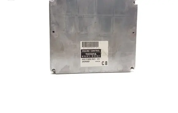 Toyota Avensis T250 Engine control unit/module 8966105C81 MB1758009421