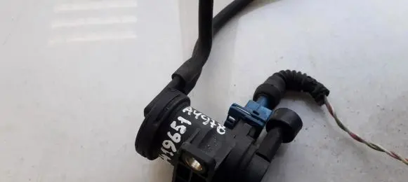 Alfa Romeo 166 Turbo solenoid valve 46524556