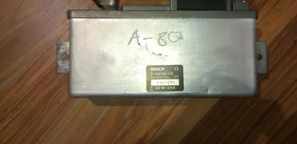 Audi 80 90 B2 ABS control unit/module 0265100025 443907379B