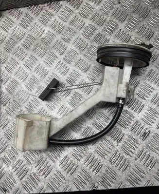 Audi A4 S4 B5 8D Fuel level sensor 8E0919673G
