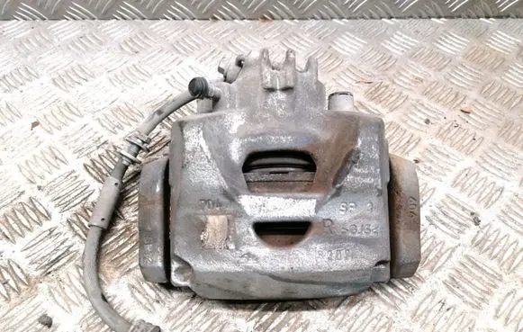 Peugeot 208 Front brake caliper 704