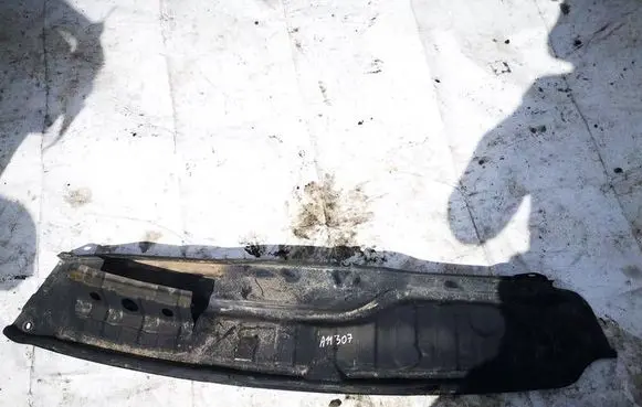Honda Insight Wiper trim 