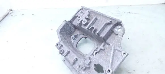 Nissan Juke I F15 Engine mounting bracket 038122