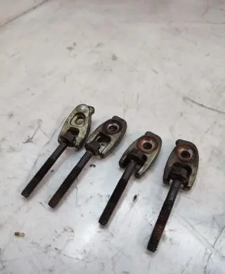 Nissan Qashqai Fuel Injector clamp holder