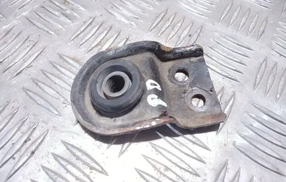 Mitsubishi Carisma Radiator mount bracket