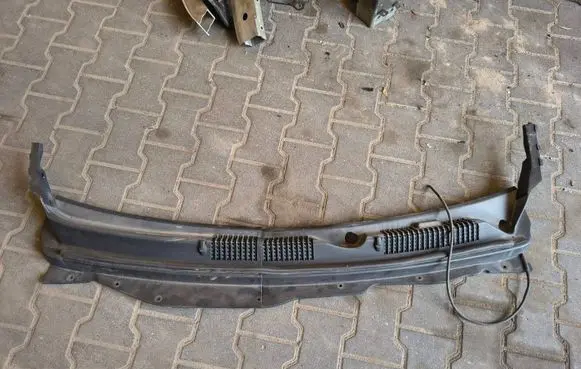 Opel Antara Wiper trim 
