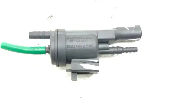 Mercedes-Benz S W221 Valve vacuum 0025401497