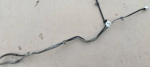 Nissan Patrol Y61 Gearbox oil cooler pipe/hose 21621VC90A 21623VC90A