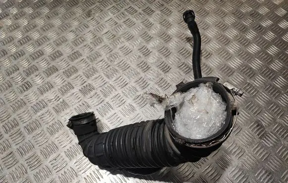 Audi A7 S7 4G Air intake hose/pipe 03G129629D