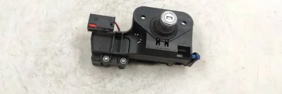 Opel Meriva A Tailgate exterior lock 09183495