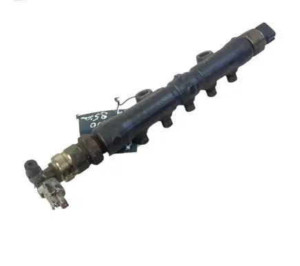 Toyota Avensis T250 Fuel main line pipe 19201A 89457