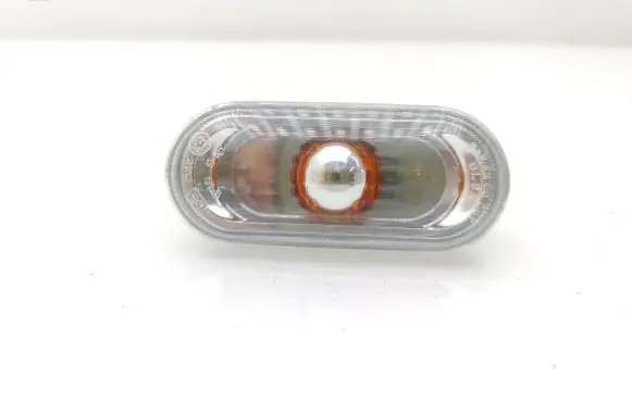 Volkswagen Caddy Front fender indicator light 2K0949117B 0215655