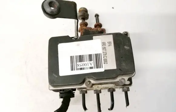 Skoda Fabia Mk2 (5J) ABS Pump 0265800635 7881600461