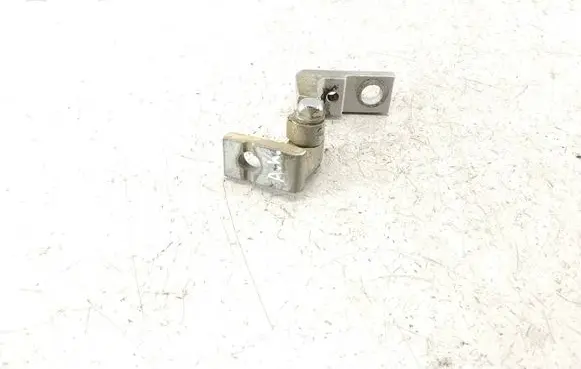Volkswagen Golf IV Rear door upper hinge 
