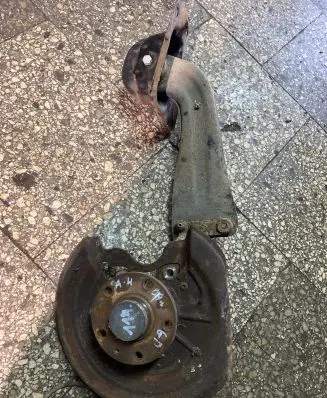 Audi A4 S4 B8 8K Rear wheel hub