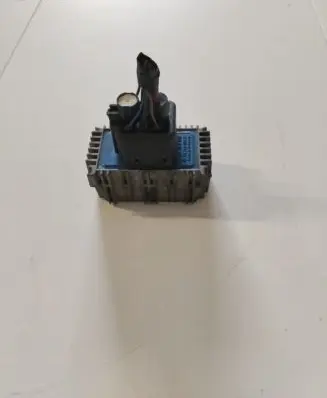 Glow plug pre-heat relay