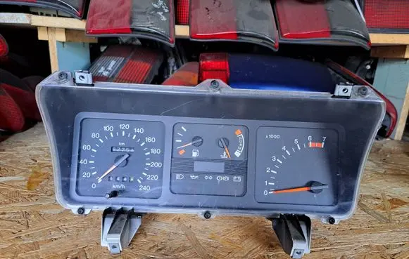 Ford Sierra Speedometer (instrument cluster) 90BB10849FB