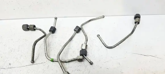 Volvo V40 Fuel main line pipe 31321481 31321485 31321482
