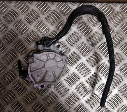 Ford Fiesta Vacuum pump 9804021880