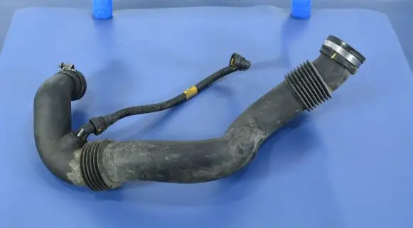 Renault Master II Air intake hose/pipe 8200107549