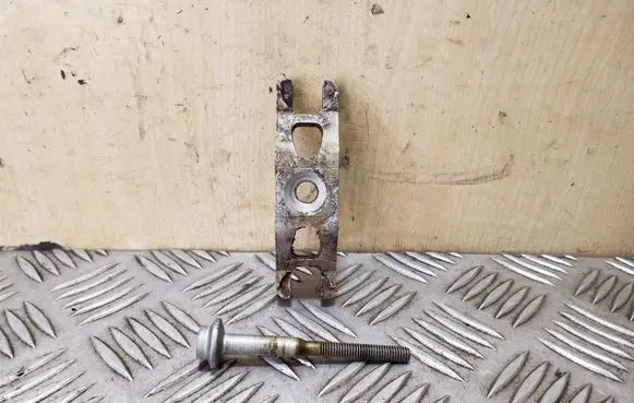 Fuel Injector clamp holder