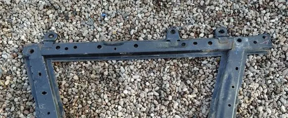 Renault Clio IV Front bumper support beam 