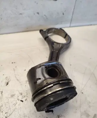 Land Rover Range Rover Sport L320 Piston with connecting rod