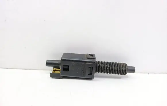 Audi A6 S6 C5 4B Brake pedal sensor switch 811907 343B
