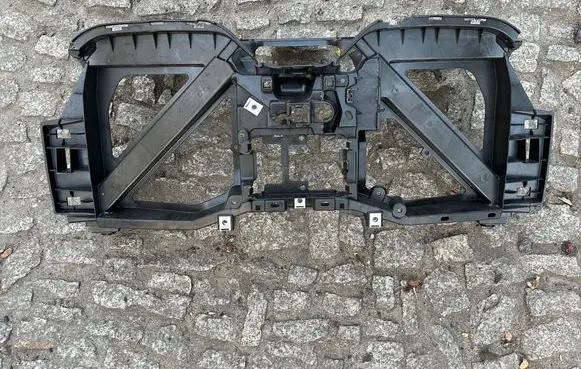 BMW iX Front bumper upper radiator grill 5A722E5 11252014