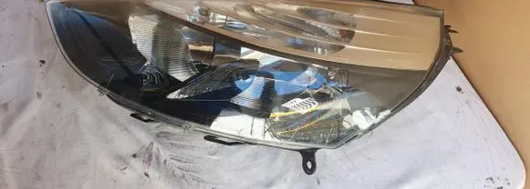 Renault Clio IV Headlight/headlamp 260606984R