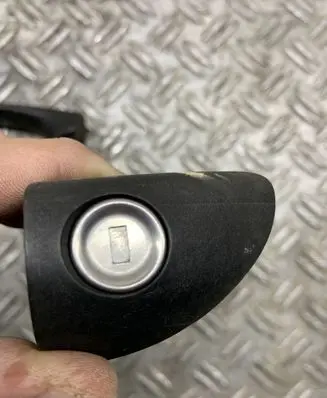 Mercedes-Benz B W245 Front door handle cover 