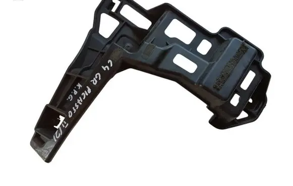 Rear bumper mounting bracket