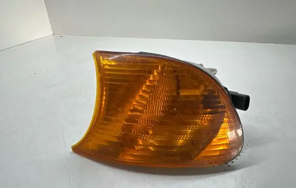 BMW 3 E46 Front indicator light 1315106154 0311329001