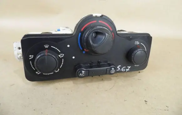 Renault Clio III Climate control unit 69597003