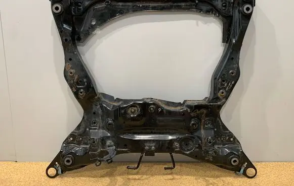 Volvo S90, V90 Front subframe 32333593