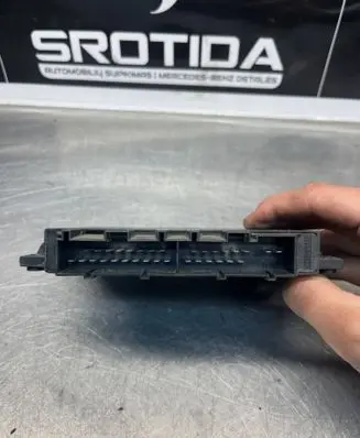 Mercedes-Benz E W211 Parking PDC control unit/module A2115459232 0263004221