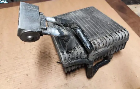 Jeep Grand Cherokee (WJ) Air conditioning (A/C) radiator (interior) 