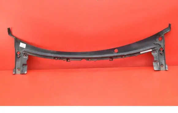 Tesla Model S Wiper trim 1060509-00-C