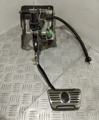 Maserati Ghibli Brake pedal 06700311110
