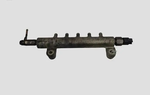 Nissan X-Trail T30 Fuel main line pipe 07F1850 0420