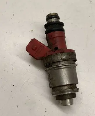 Nissan Terrano Fuel injector JS211