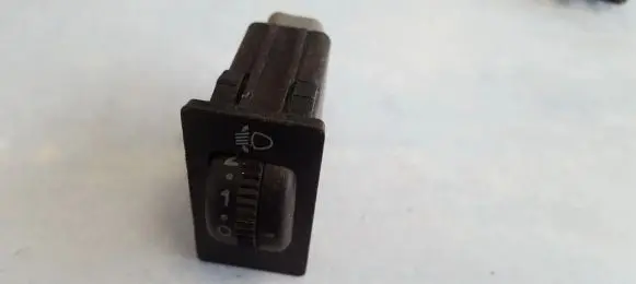 Toyota Avensis T220 Electric window control switch