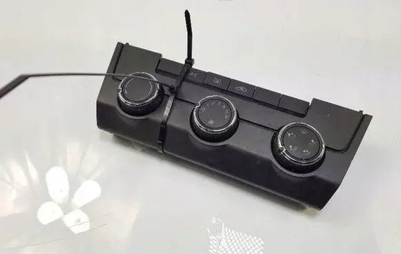 Skoda Octavia Mk3 (5E) Climate control unit 5E0820047AB