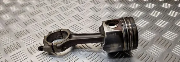 Renault Scenic I Piston with connecting rod