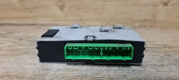 Volvo S40, V40 Alarm control unit/module 30889926