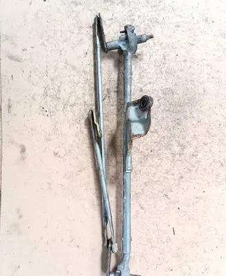 Chrysler PT Cruiser Front wiper linkage
