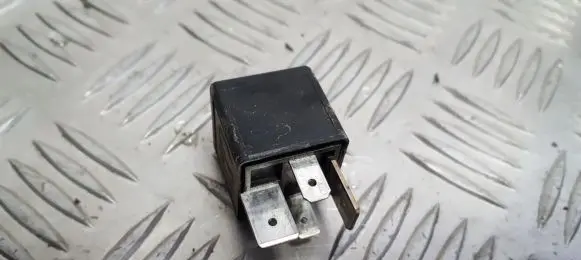 Volvo V70 Other relay 9441158 v23134j52x346