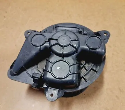 Opel Vivaro Heater fan/blower