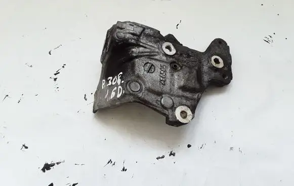 Peugeot 308 Engine mounting bracket 505932