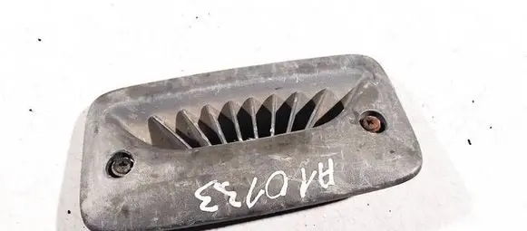 Toyota Previa (XR30, XR40) II Dash center air vent grill 8712528050 87125-28050